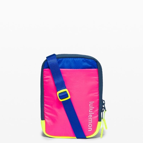 lululemon athletica Handbags - 🎉 Lululemon Easy Access Crossbody Bag Neon